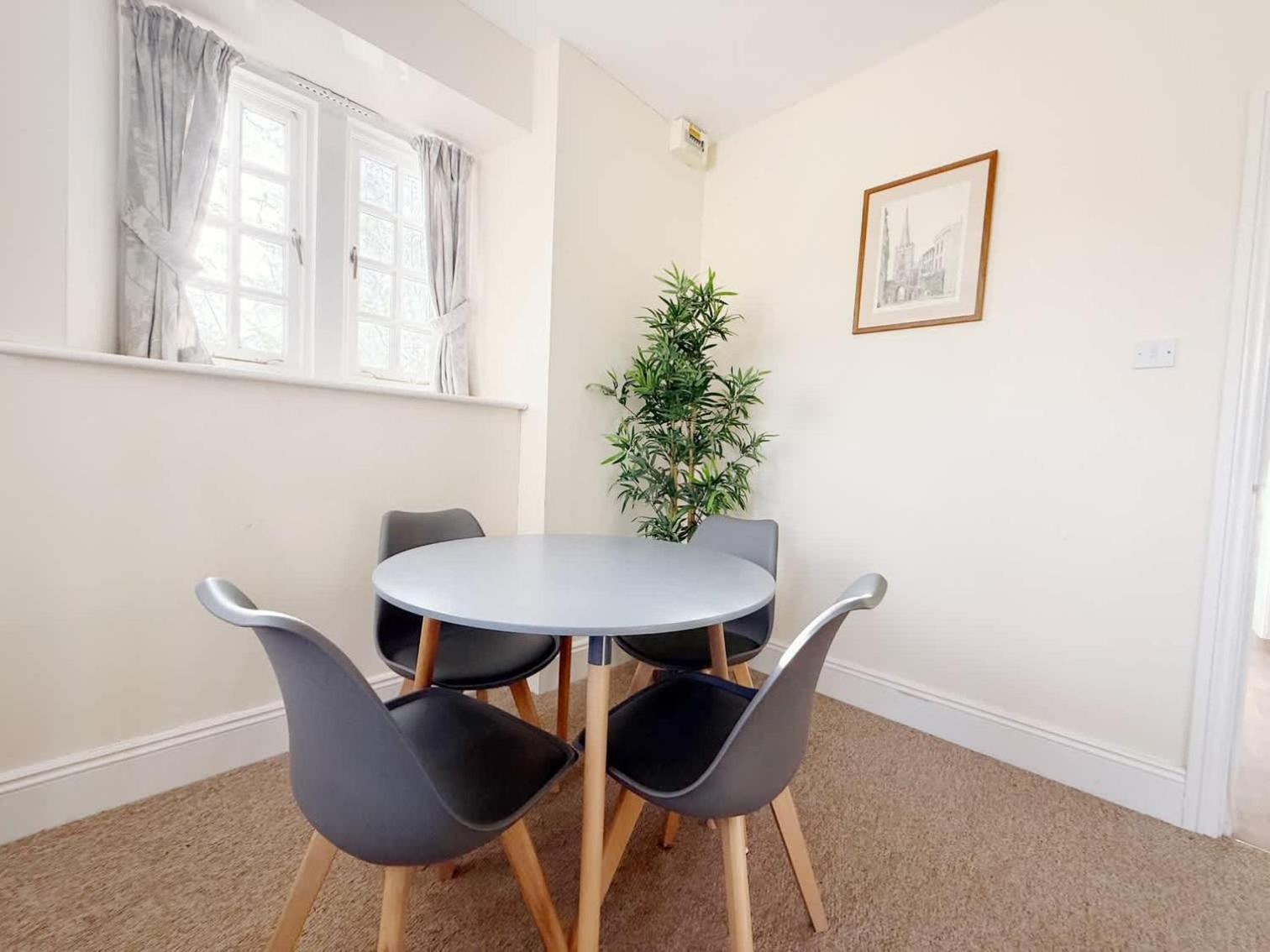 Cosy 1-Bedroom Cottage Next To Combe Lodge Venue Blagdon Bagian luar foto